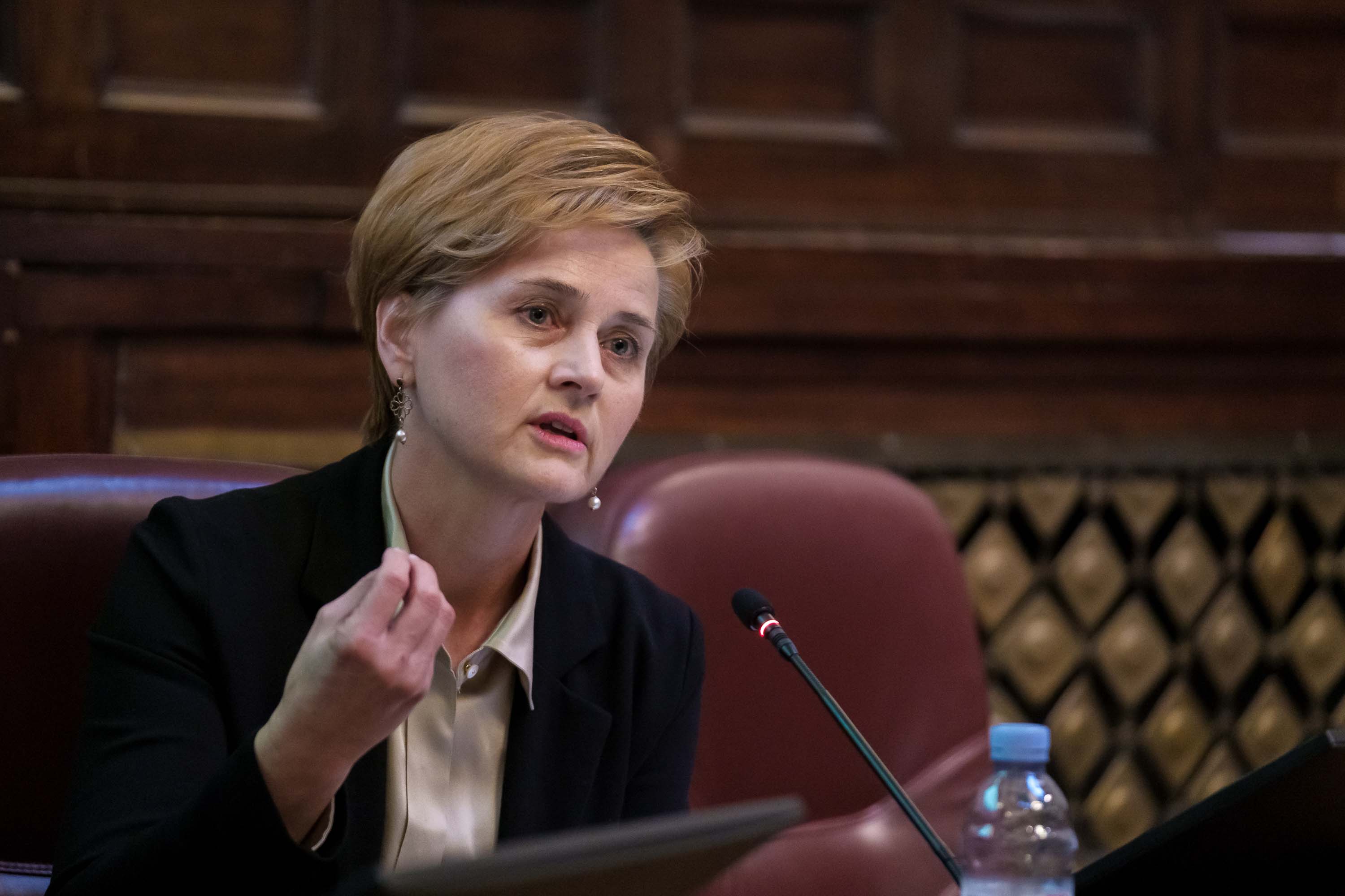 Zamjenica guvernera Sandra Švaljek sudjelovala na panelu HGK o održivom poslovanju Zamjenica guvernera Sandra Švaljek sudjelovala na panelu HGK o održivom poslovanju