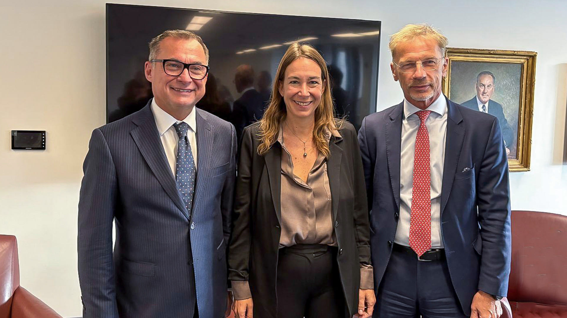 Guverner Vujčić na Okruglom stolu Centra za globalnu ekonomiju i poslovanje Poslovne škole Stern Sveučilišta New York Guverner Vujčić na Okruglom stolu Centra za globalnu ekonomiju i poslovanje Poslovne škole Stern Sveučilišta New York